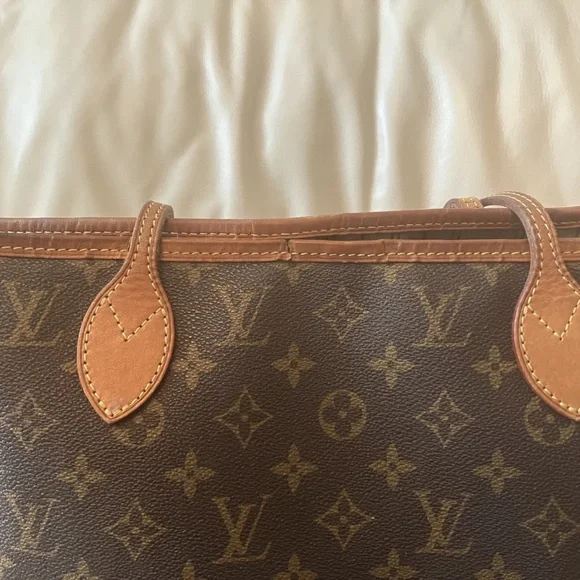 Louis Vuitton Neverfull MM - Picture 10 of 10
